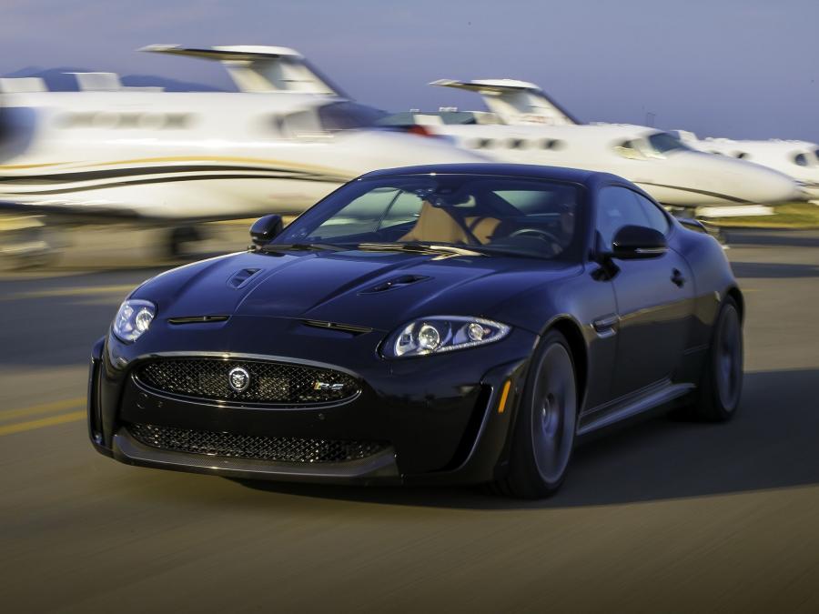  Jaguar XKR-S 2011 года  (US) (фото 10 из 15)